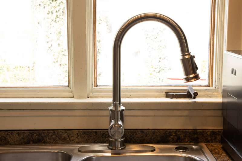 WaterSong Kitchen Faucet 4