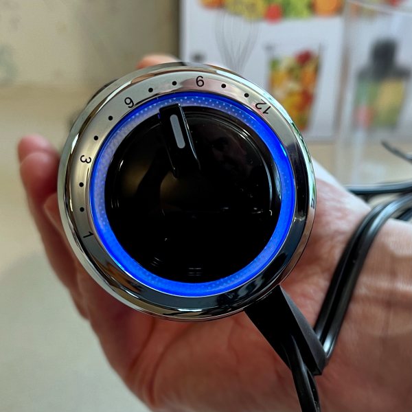 https://the-gadgeteer.com/wp-content/uploads/2021/04/colaze-immersionhandblender-review-4.jpg