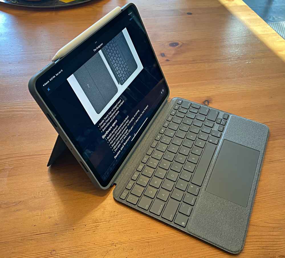 大阪店Logicool combotouch iPad 12.9 インチ用（第5世代） ノートPCケース