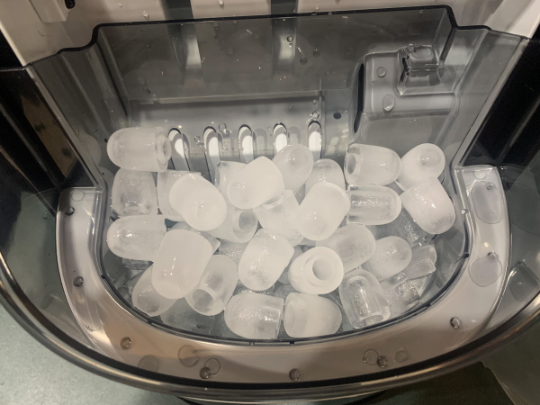 Free Village Store Ice Maker 10