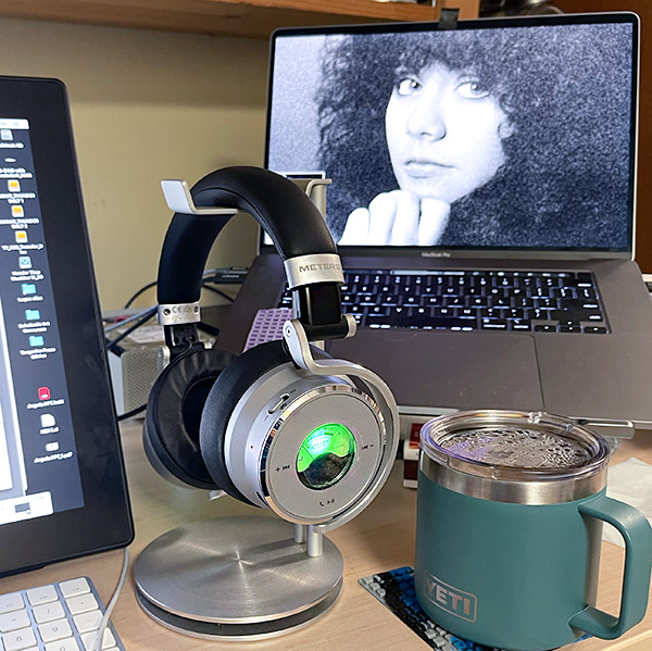 sturen Taalkunde schapen Meters OV-1-B-Connect headphone review – Know how loud your music is - The  Gadgeteer