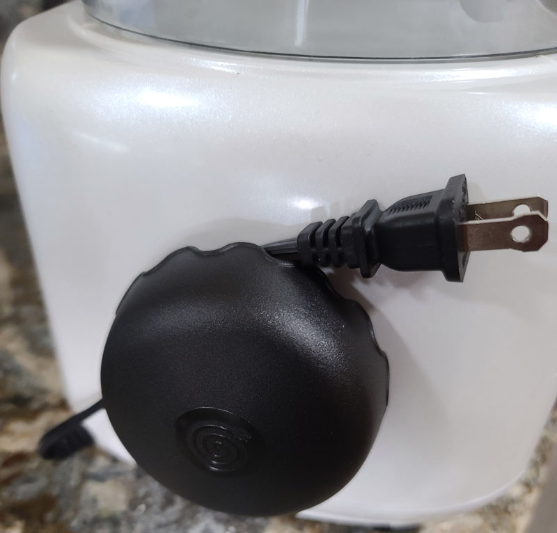 Review: The Cord Wrapper promises to tidy up kitchen counters and more