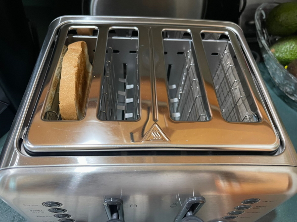 Vintage-Style Buydeem Toaster Review (with Sonia's help!) - The