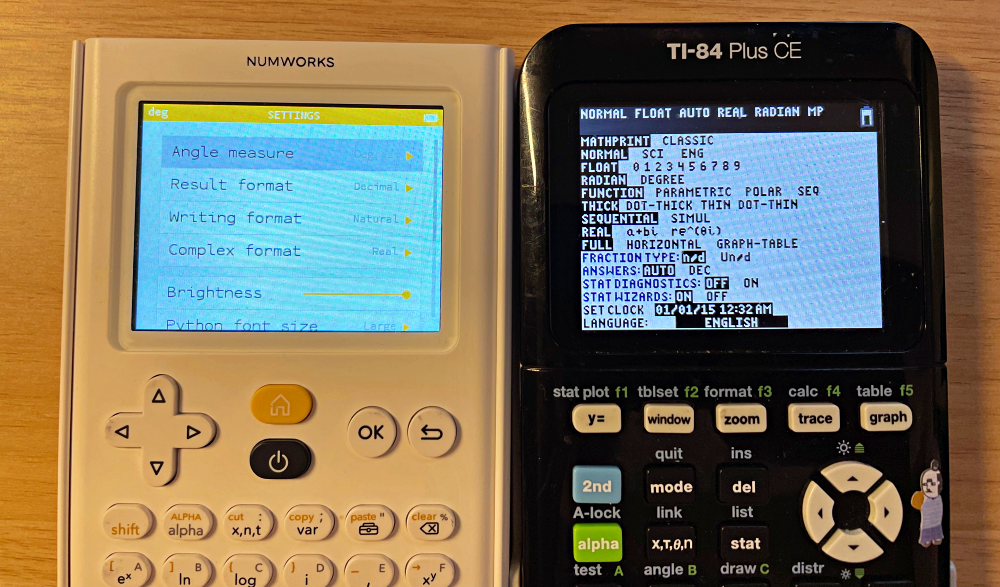 NumWorks N0110 Calculator Review • magazin Mehatronika