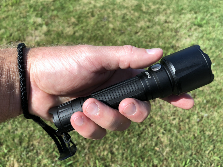 Cyansky K3 Flashlight review - the perfect mix of size and power - The ...