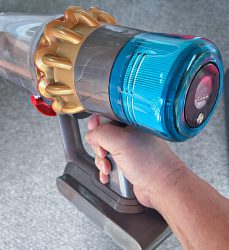 Dyson V15 detect 28