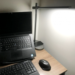 MOMAX LED desk lamp review