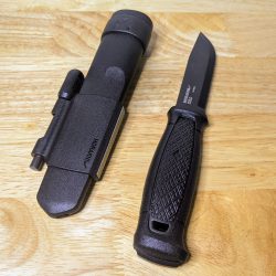 Morakniv Garberg BlackBlade Survival Kit review – Use it to fight off a bear and start a fire
