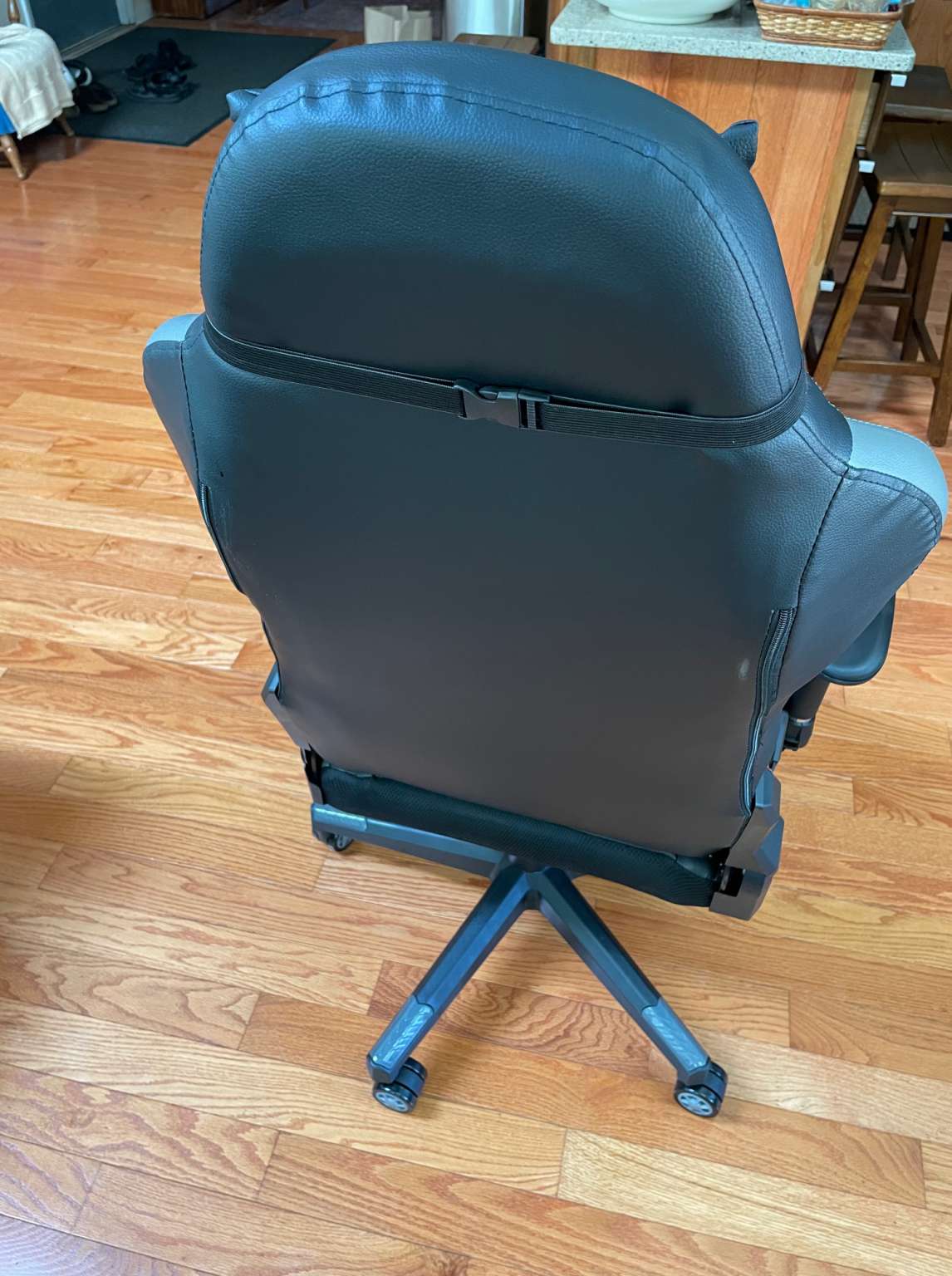 YITAHOME Supreme Massage Gaming Chair review The Gadgeteer