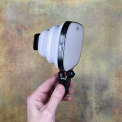 Zumy portable video light review – Clip-on light for brighter Zoom mtgs