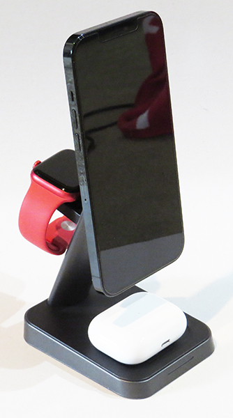 Acefast E3 fast wireless charging desktop holder review - A solid stand for  wirelessly charging your iPhone, AirPods, and Apple Watch - The Gadgeteer
