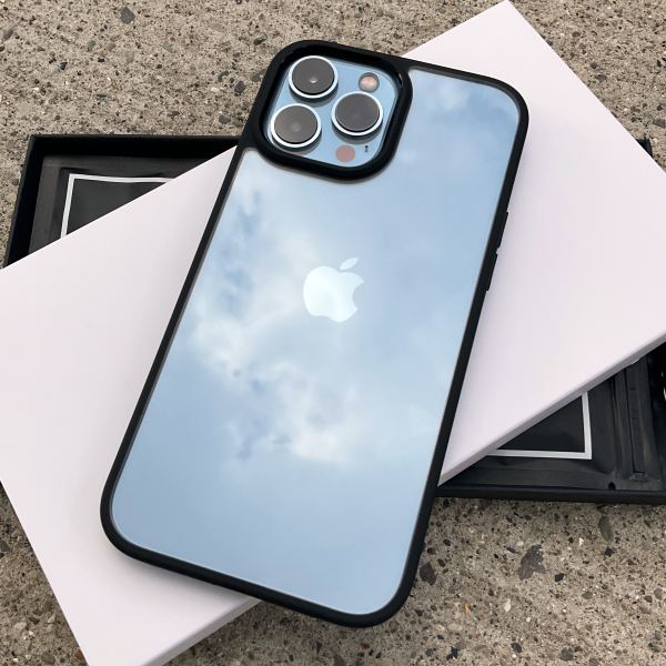 Totallee Hybrid iPhone 13 Pro Max case review - A minimalists