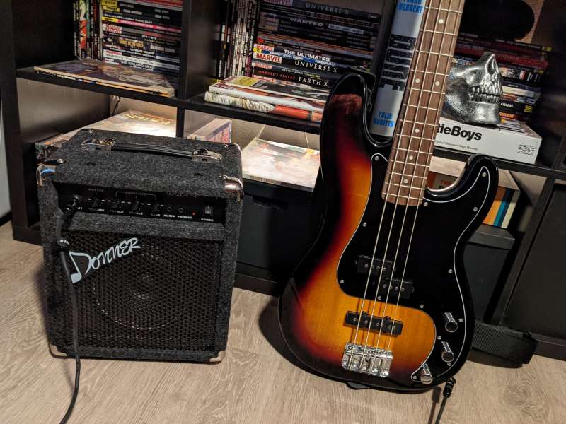 Donner DBA-1 15W Bass Guitar Amplifier review - Big sound in a