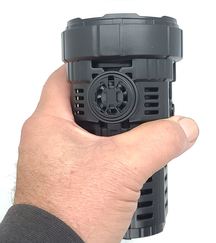 Imalent MS08 flashlight review - the flashlight's so bright, you
