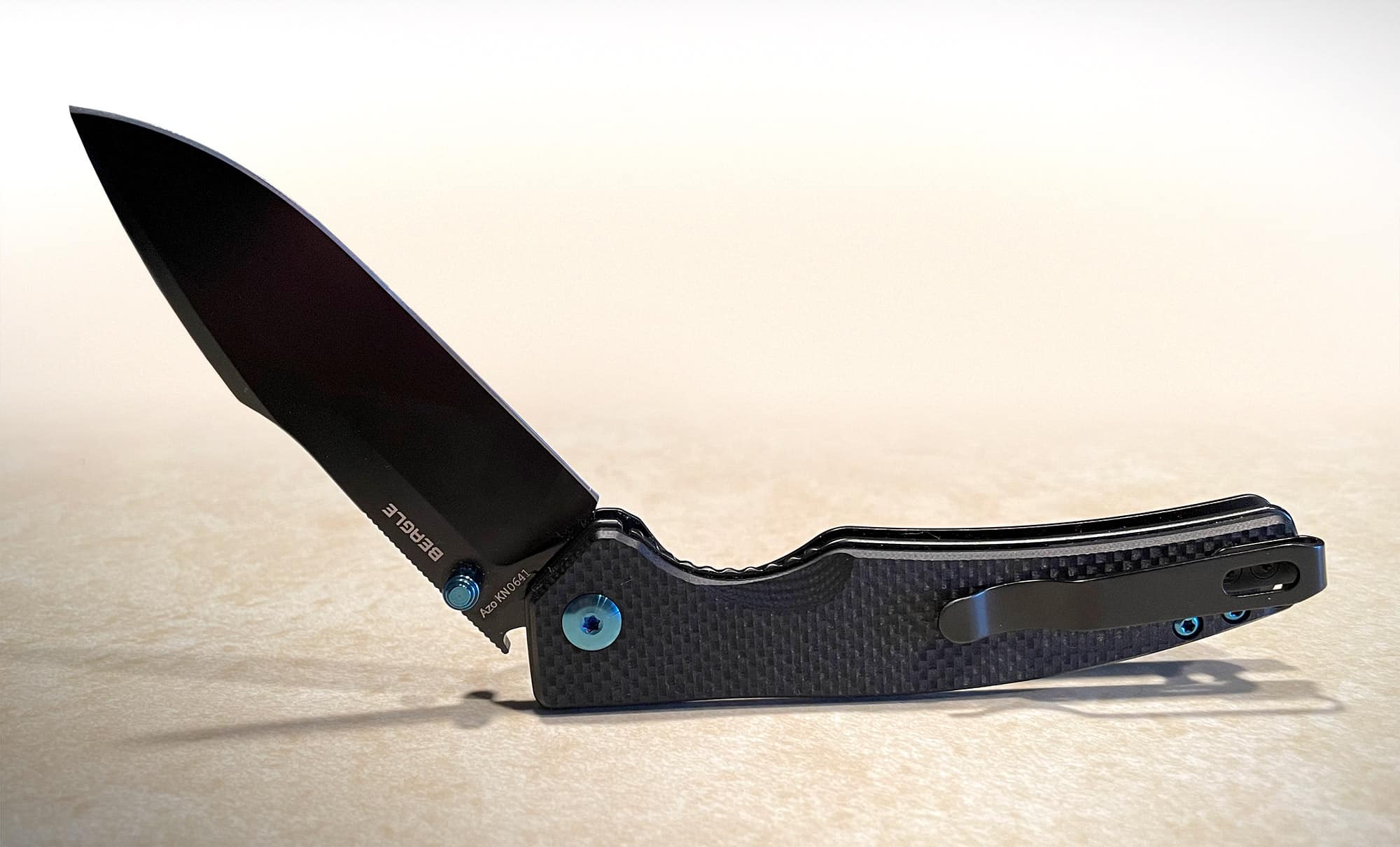 Olight Beagle Handle Folding Knife review - The Gadgeteer