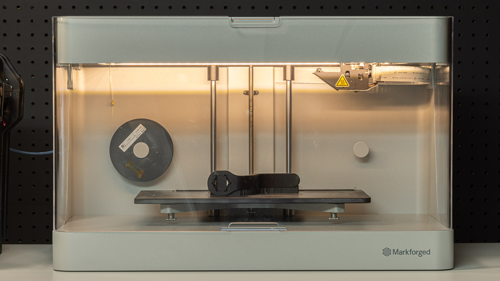 aflevere influenza Stramme Markforged Mark Two continuous fiber composite 3D printer review - The best 3D  printer I've ever used! - The Gadgeteer