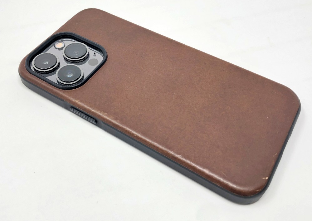 Nomad Horween Leather Modern Folio Black Case - For iPhone 13 Pro Max