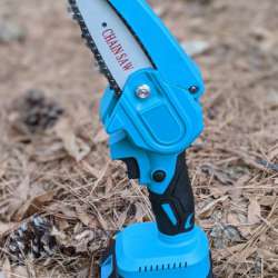 Denqir Mini Chainsaw review – a chainsaw so small it could be part of your EDC!