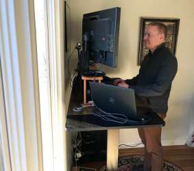 Devaise StandingDesk 10