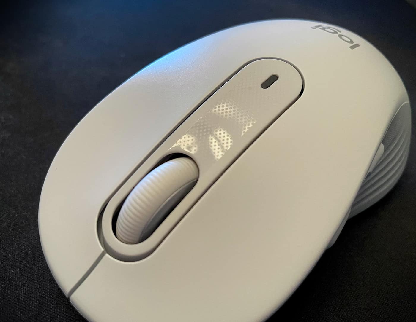 Logitech M650 signature wireless mouse 003