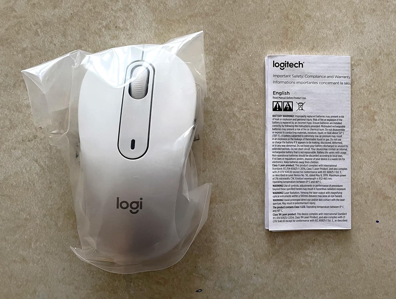 Logitech M650 Signature Mouse (Larger) - Blue