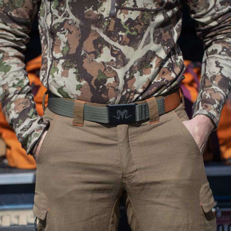 This rugged belt keeps you AND your knife looking sharp - The Gadgeteer
