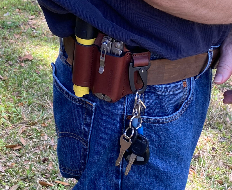 Daily multi pocket belt