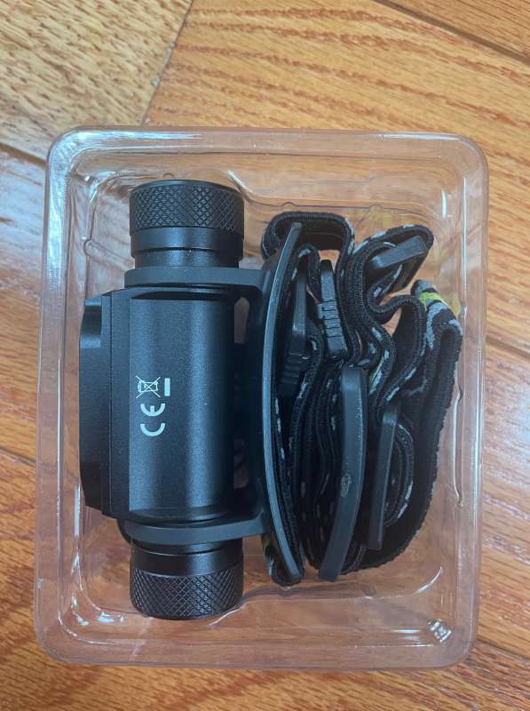 Nitecore HC68 02 packing