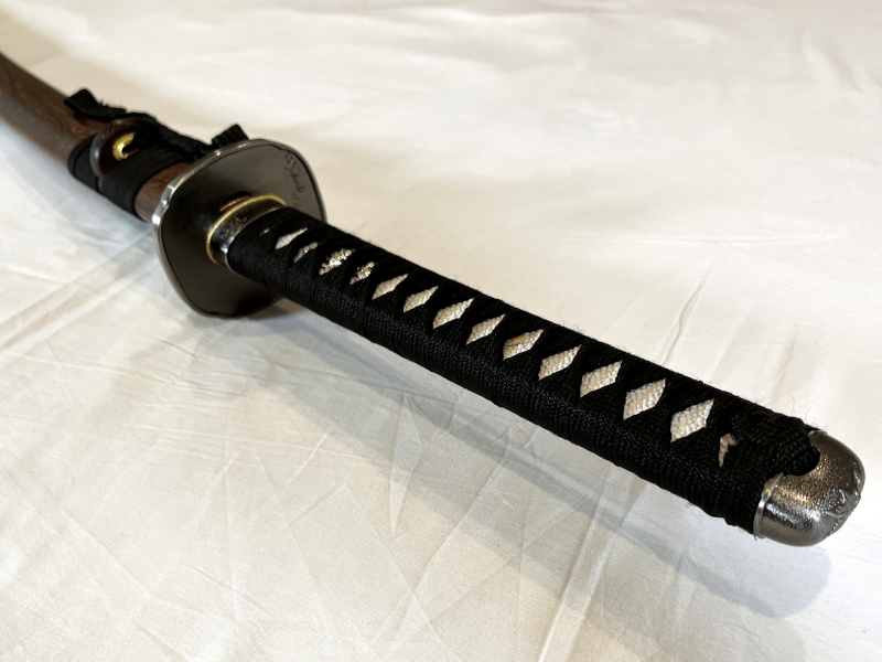 of Men Custom review a beautiful handmade sword - The Gadgeteer