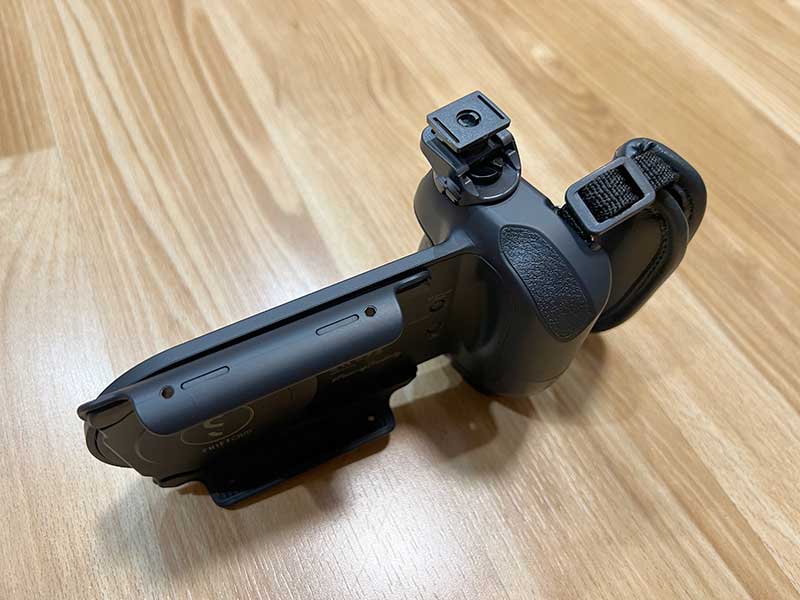 ShiftCam ProGrip Review: A DSLR Emulator — Sypnotix