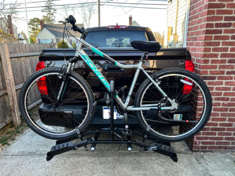 Hollywood Destination Hitch 2 Bike Rack review - The Gadgeteer