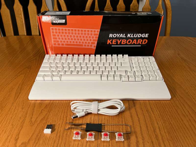Royal Kludge RK96 package contents