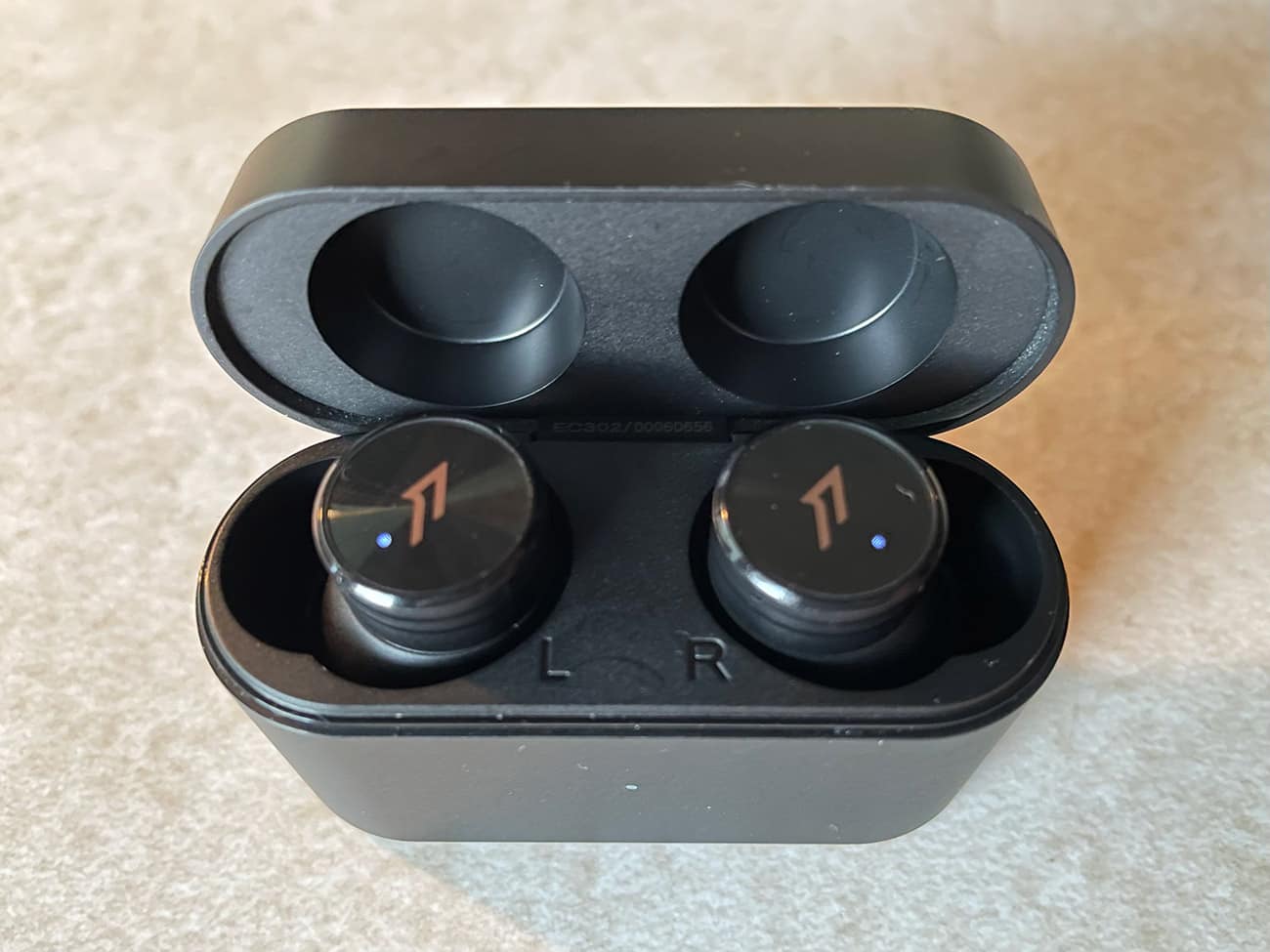 1MORE PistonBuds Pro Hybrid Active Noise Canceling Wireless Earbuds review 05