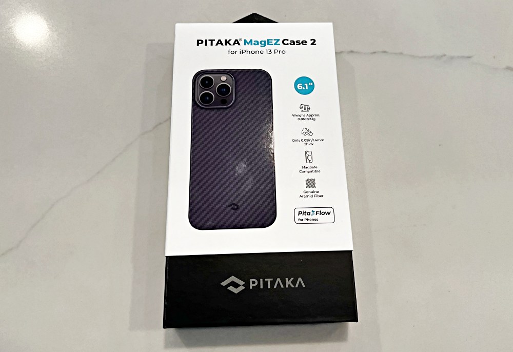 Pitaka MagEZ Slider review - Multi-device charger and fidget