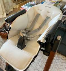 Peg Perego Siesta high chair review - easy to use, stylish, and sturdy ...