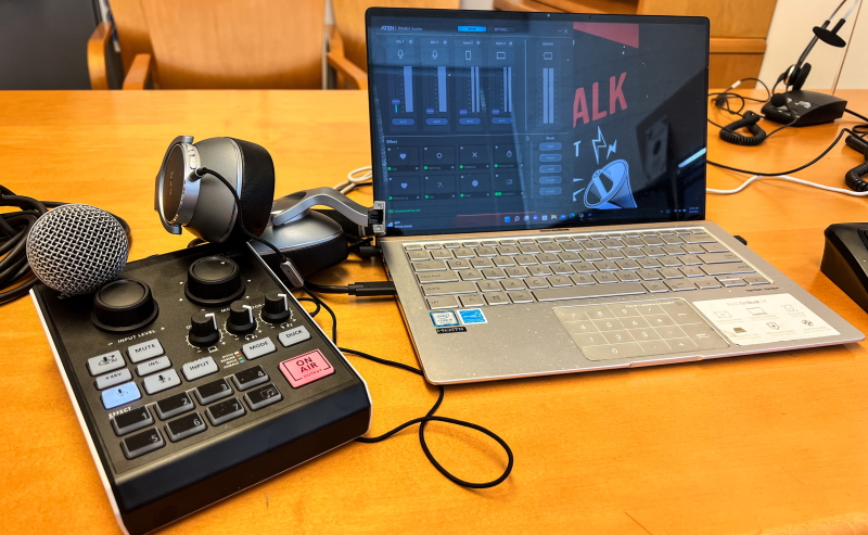 Podcast AI Audio Mixer, MicLIVE™ 6-CH - UC8000, ATEN Capture