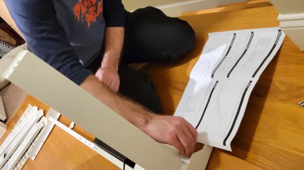 Flexispot Pro Plus Standing Desk E7 review: Is it worth it? - Dexerto