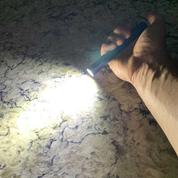 Olight I5TPlusPebbleFlashlight 8