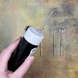 Binicare Flosstra travel water flosser review – Take care of your teeth even while traveling