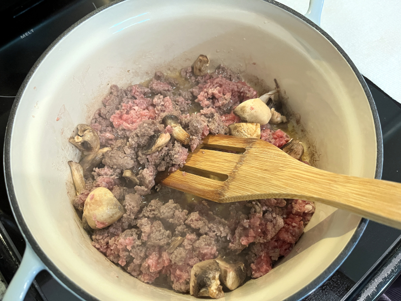 Buydeem 3-Quart Enameled Cast Iron Dutch Oven review - The Gadgeteer