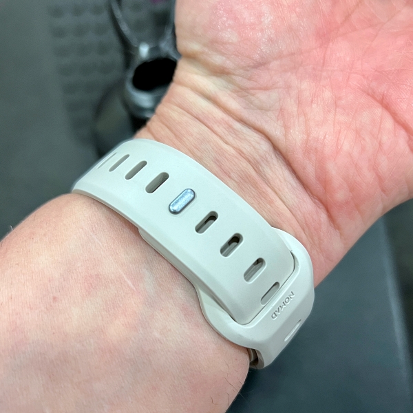 Nomad launches 'Sport Band Slim' for Apple Watch, an upgrade over Apple's  Sport Band [Hands-on] - 9to5Mac