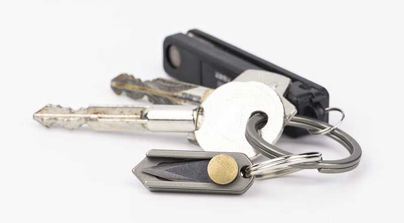 Incredibly Tiny Functional EDC Gadget For Your Keychain