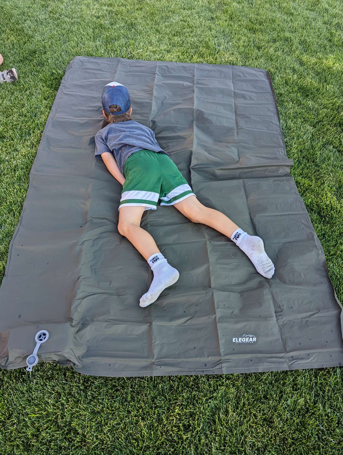 Elegear 4 in Inflatable Double Sleep Pad review great for camping and