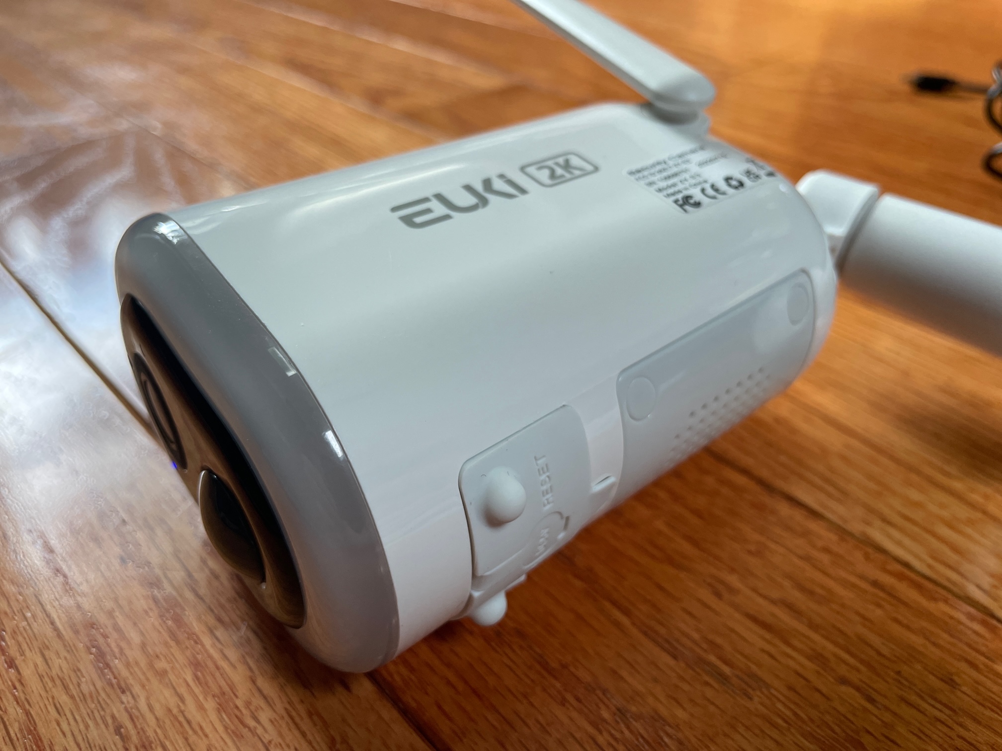 Euki ZYE3 solarpowered Wifi security camera review Prevent porch