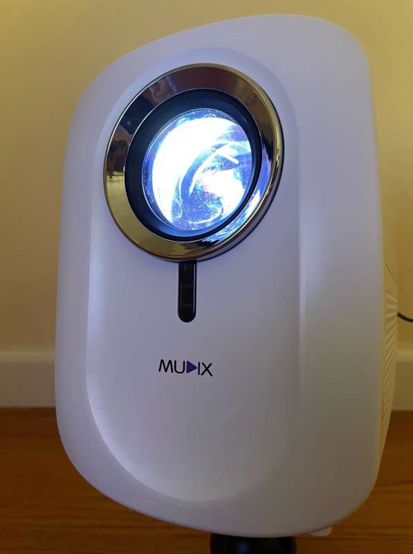 Mudix 1080P video projector 46