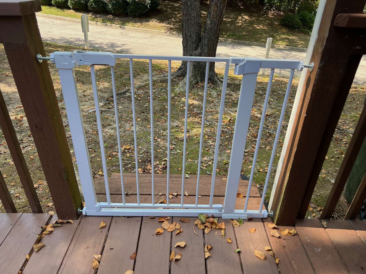 Baby store gate corral