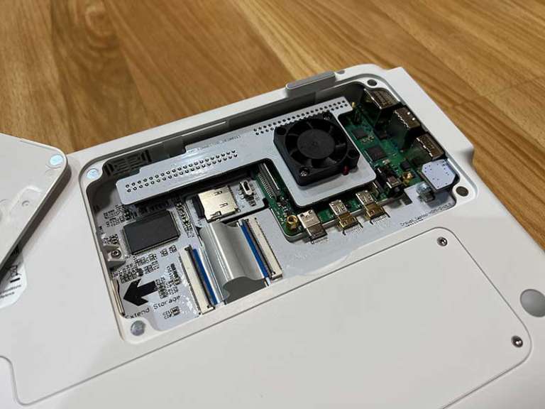 Crowpi Computer Elecrow CrowPi-L Raspberry Pi Laptop review - Learn to program! - The ...