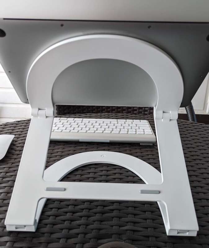 Twelve South Curve Flex laptop stand review - Puts your laptop at eye  level, and looks good doing it - The Gadgeteer