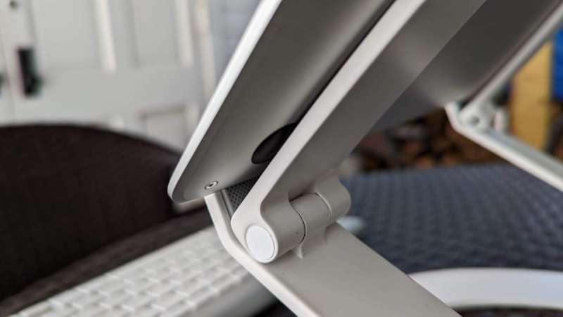 Twelve South Curve Flex MacBook stand folds completely flat yet flexes up  to 22 » Gadget Flow