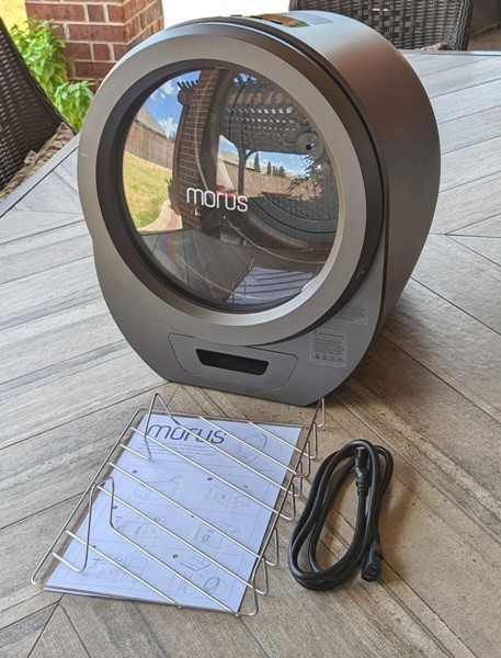 Morus Zero portable clothes dryer review - does it use a vacuum